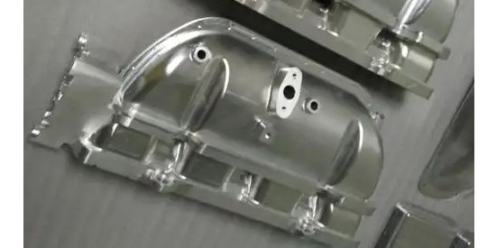 新能源汽車零件清洗劑的作用